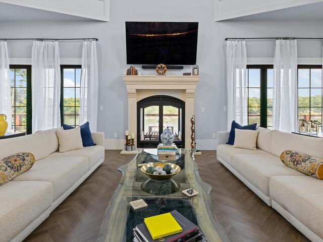 Photo of 126 Clearview Drive Photo of 126 Clearview Drive