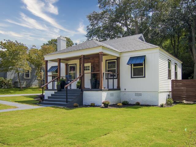 Photo of 207 Mayfield Drive