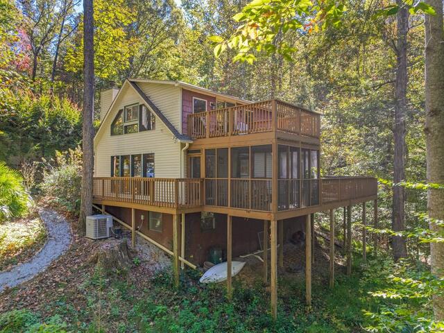 Photo of 262 Belvoir Drive