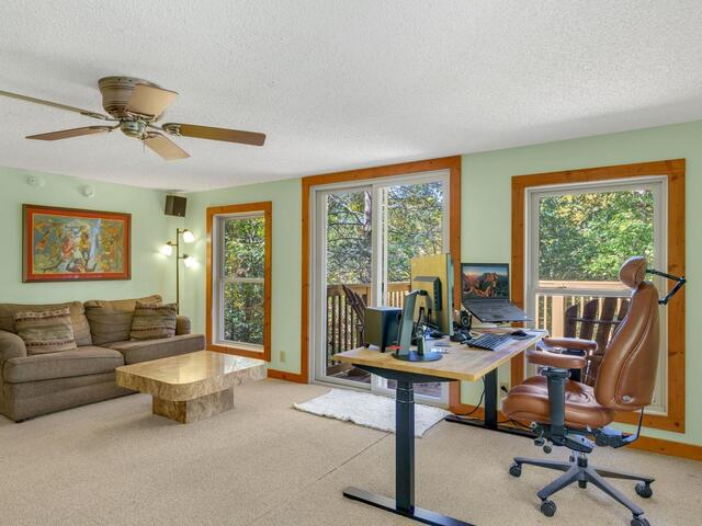 Photo of 262 Belvoir Drive