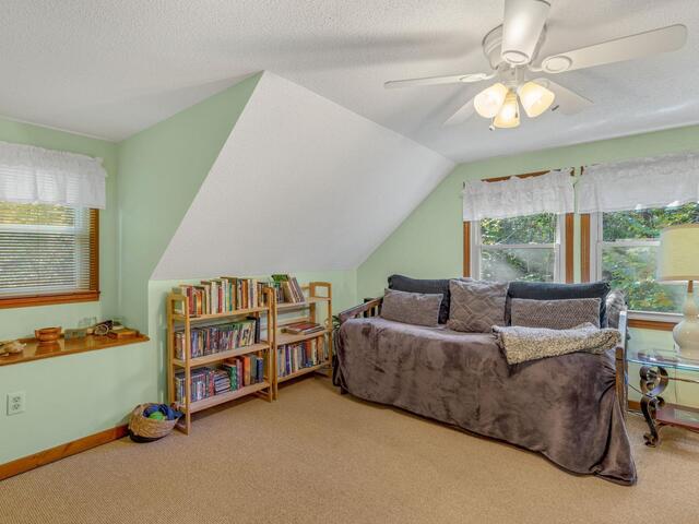 Photo of 262 Belvoir Drive