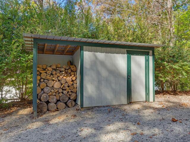 Photo of 262 Belvoir Drive