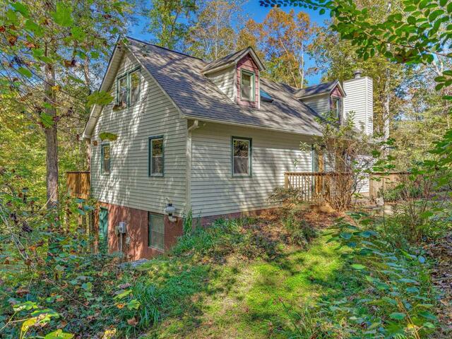 Photo of 262 Belvoir Drive