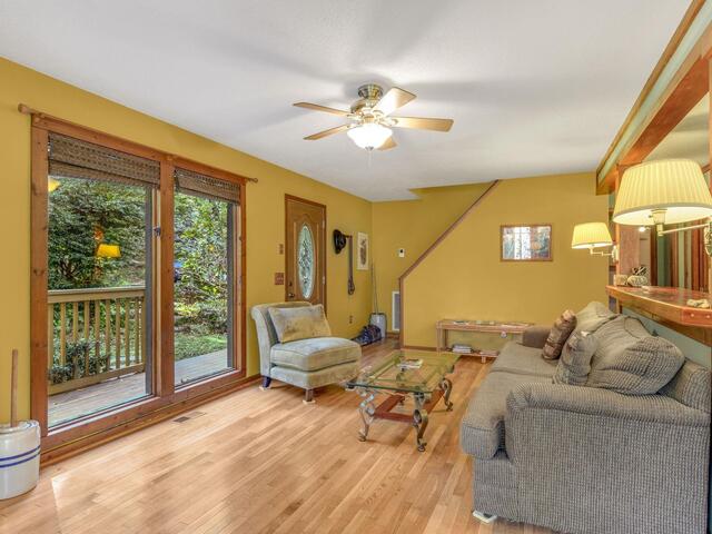 Photo of 262 Belvoir Drive