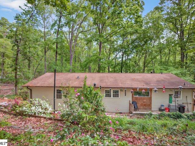 Photo of 274 Chinquapin Road