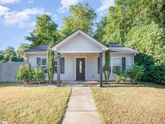 Photo of 432 Blairwood Court