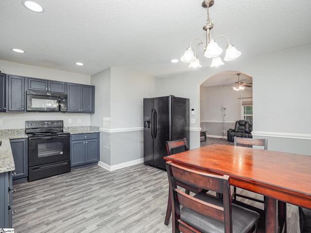 Photo of 432 Blairwood Court