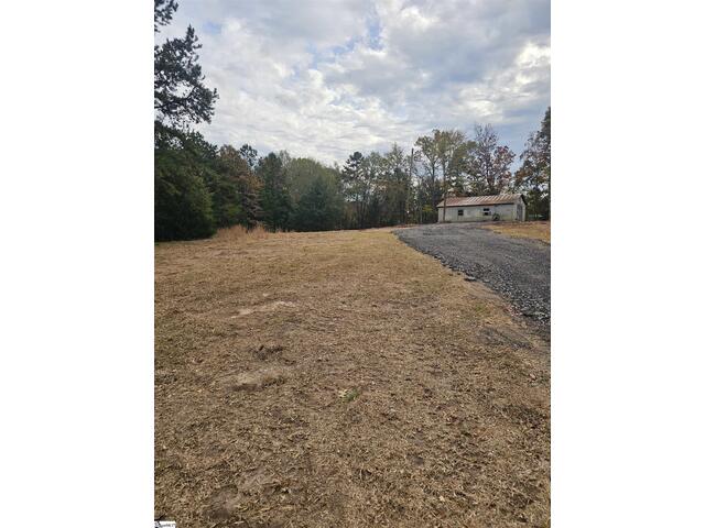 Photo of 1036 Fleming Street Extension