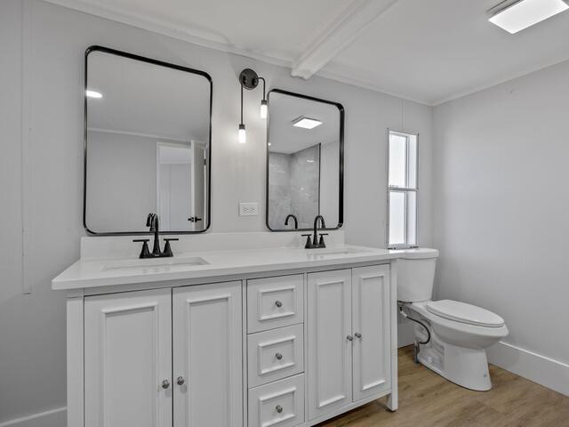 Photo of 310 Walnut Court