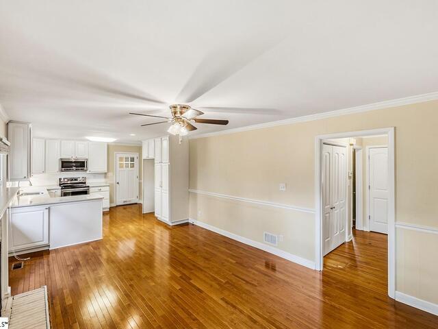 Photo of 106 Oak Forest Drive