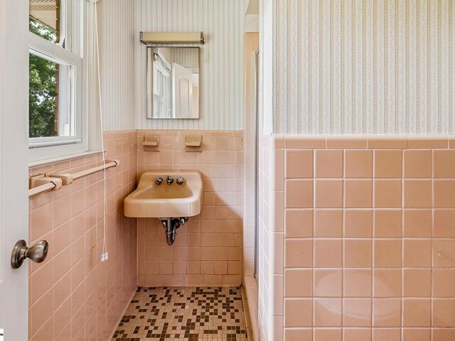 Photo of 106 Oak Forest Drive