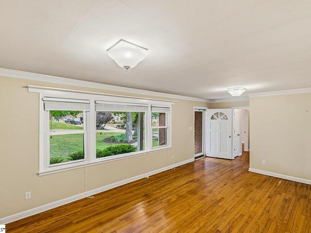Photo of 106 Oak Forest Drive