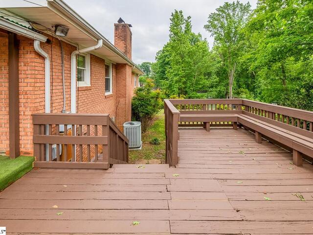 Photo of 106 Oak Forest Drive
