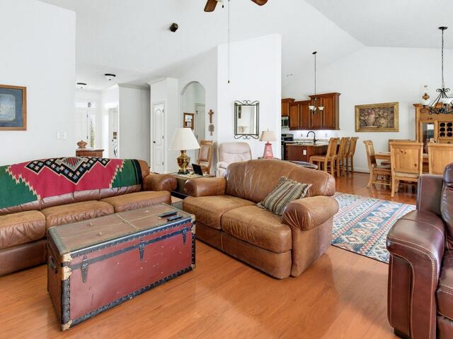 Photo of 120 Hubbard Lane