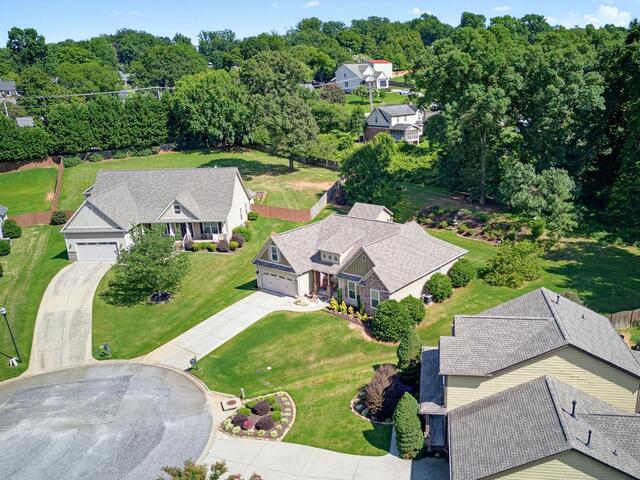 Photo of 120 Hubbard Lane