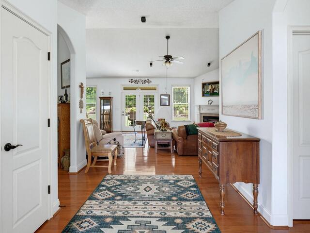 Photo of 120 Hubbard Lane