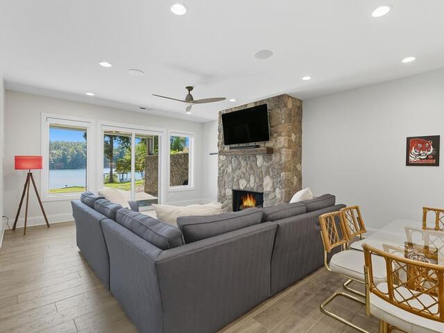 Photo of 3012 Deep Water Way