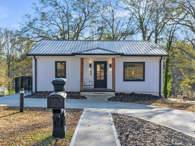 Photo of 200 Saint Lo Circle