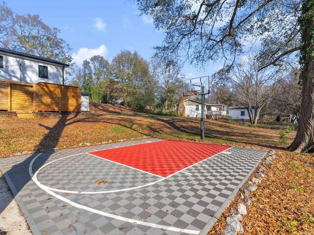 Photo of 200 Saint Lo Circle