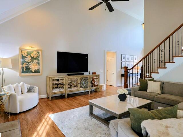 Photo of 5 Thorncliff Court