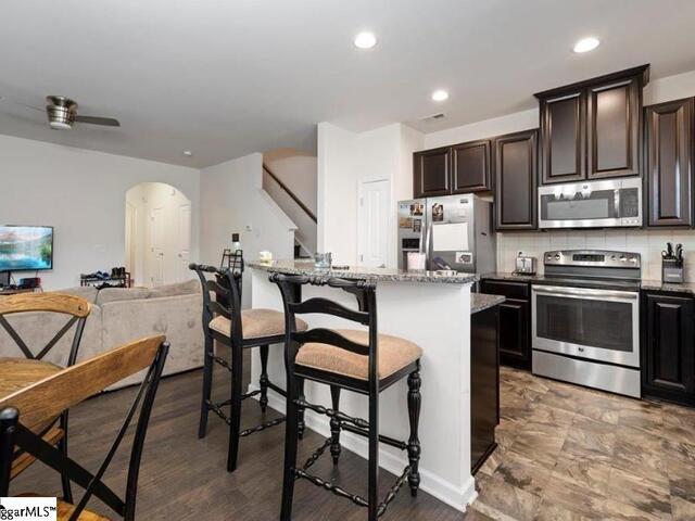 Photo of 463 Christiane Way