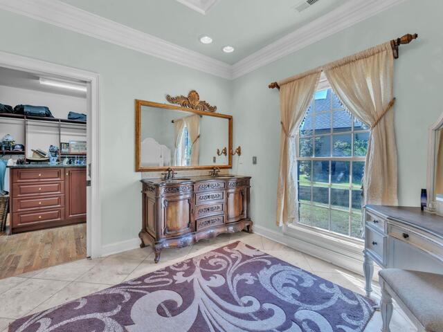 Photo of 136 Buckland Drive