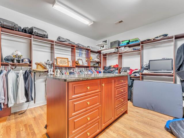 Photo of 136 Buckland Drive