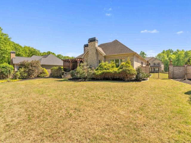 Photo of 136 Buckland Drive
