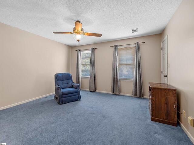 Photo of 209 Thornhill Drive