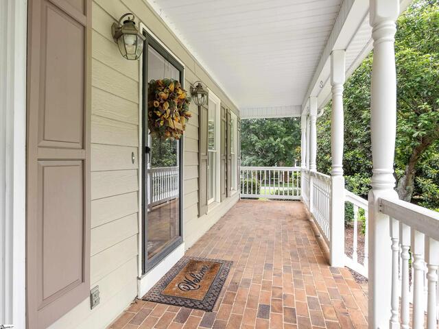 Photo of 209 Thornhill Drive