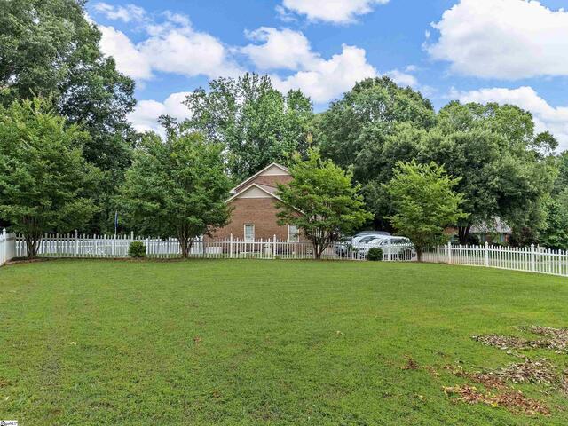 Photo of 209 Thornhill Drive