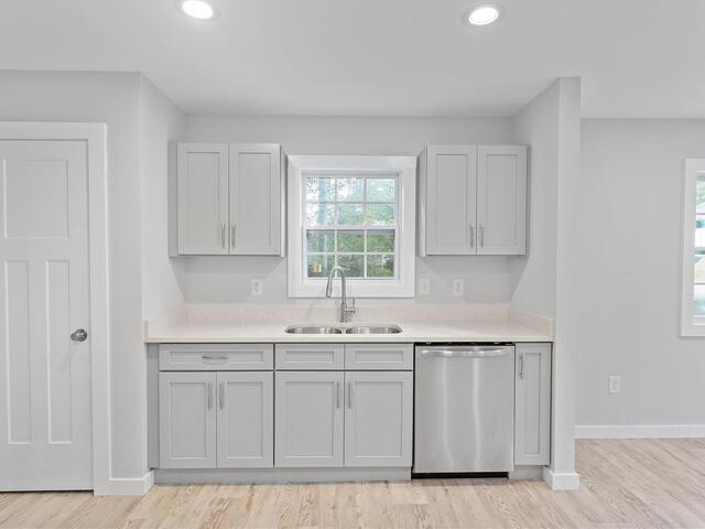 Photo of 420 Fox Valley Road