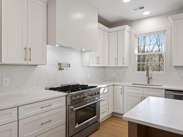 Photo of 328 Glen Hollow Road