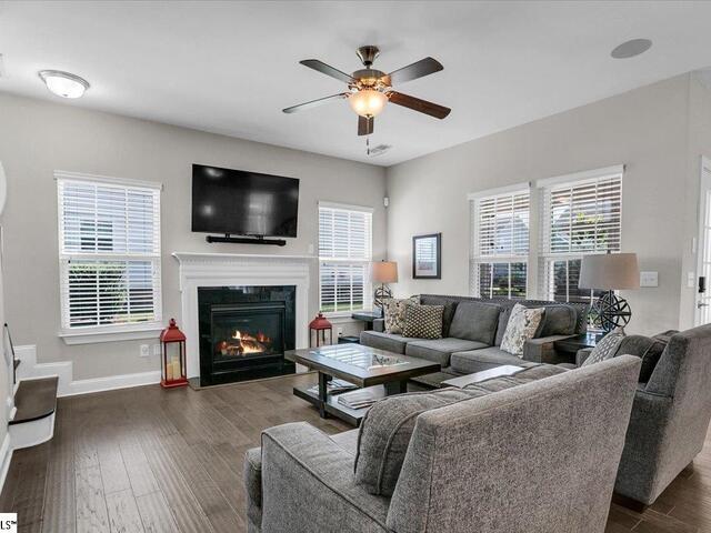 Photo of 404 Algonquin Trail