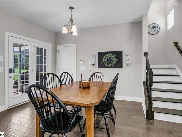 Photo of 404 Algonquin Trail