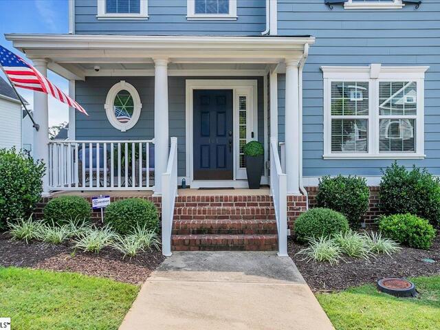 Photo of 404 Algonquin Trail