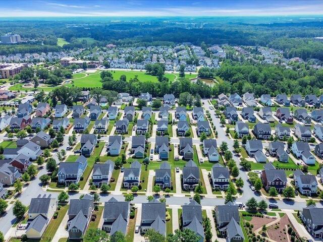 Photo of 404 Algonquin Trail