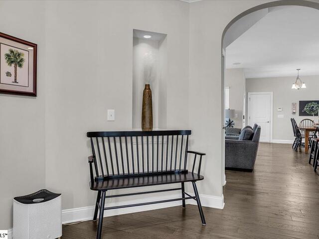 Photo of 404 Algonquin Trail