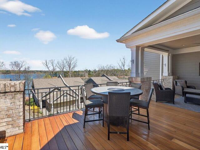 Photo of 132 Regatta Drive