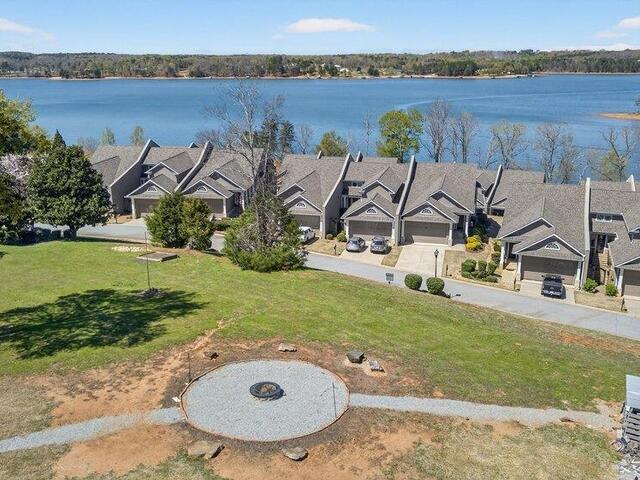 Photo of 132 Regatta Drive