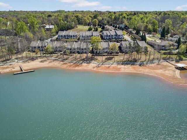 Photo of 132 Regatta Drive