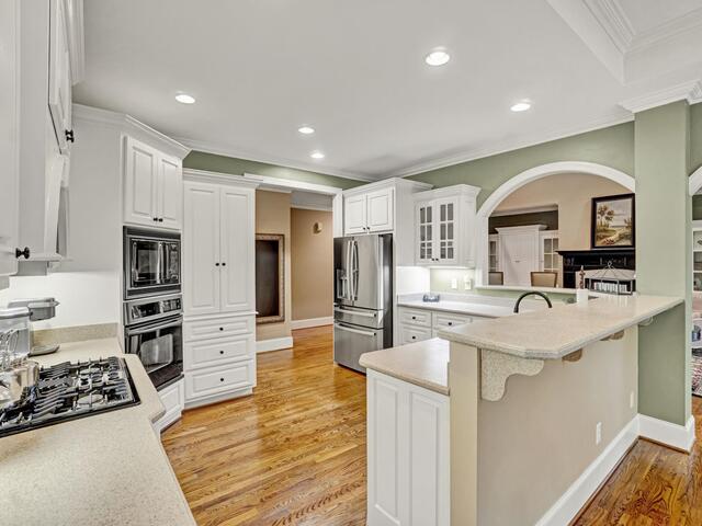 Photo of 14 WOLF RUN Drive