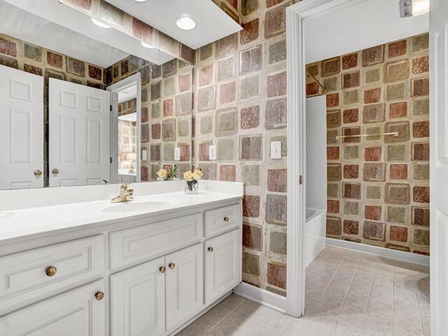 Photo of 14 WOLF RUN Drive