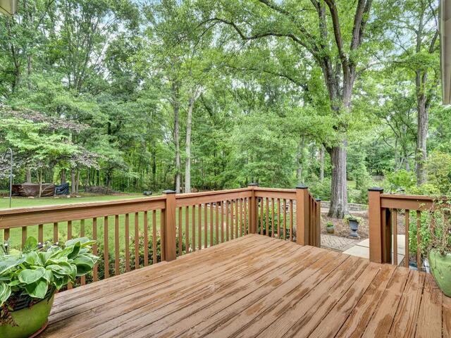 Photo of 14 WOLF RUN Drive