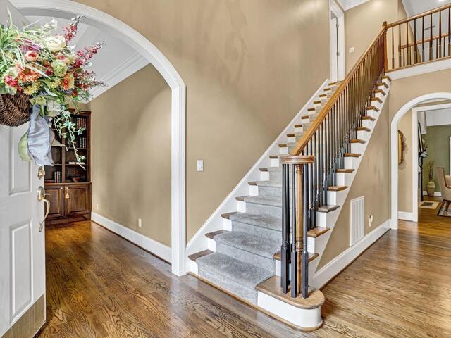 Photo of 14 WOLF RUN Drive