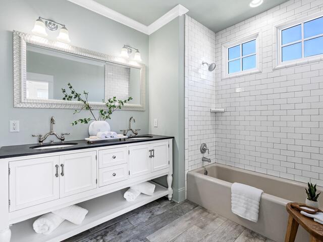 Photo of 425 E Faris Road