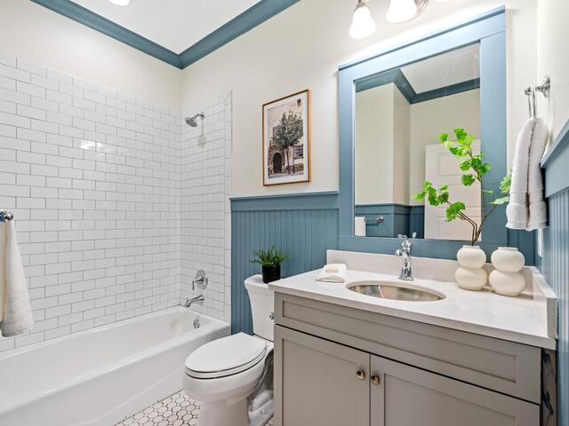 Photo of 425 E Faris Road