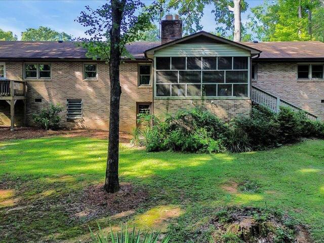 Photo of 303 Woodbluff Road