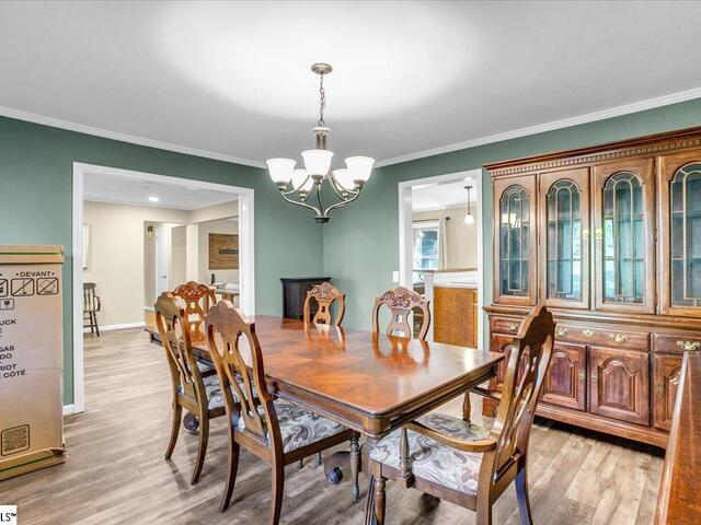 Photo of 303 Woodbluff Road