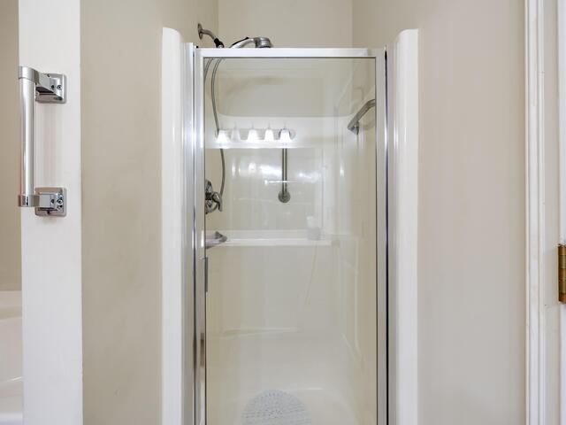 Photo of 33 Endeavor Circle